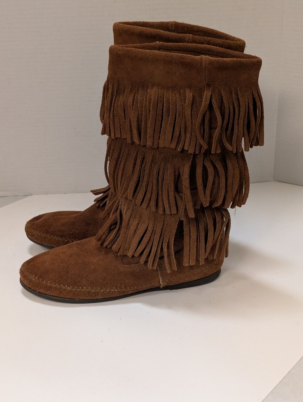 Minnetonka Women's 9 Moccasin Fringe Boots Fringe Suede Western Brown